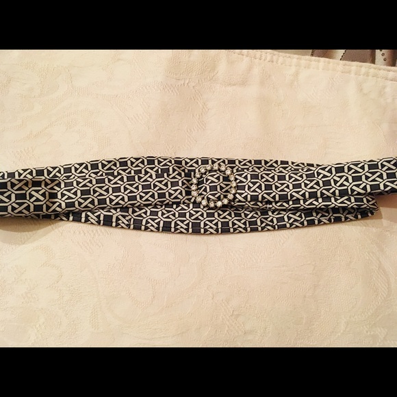 J Crew 100% Silk Belt with Bling Buckle - Picture 4 of 8